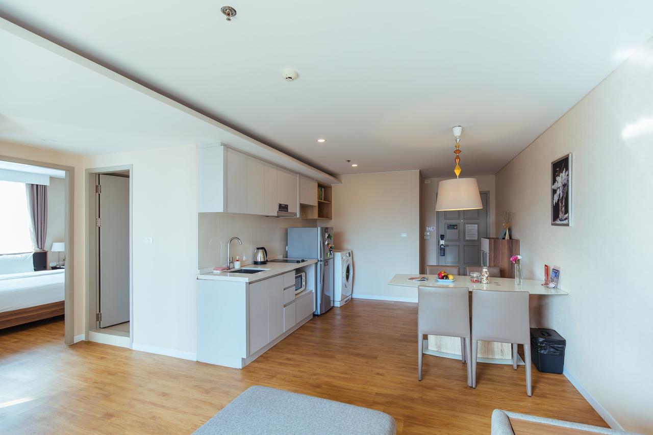 Roomme Hospitality Nang Linchee Branch Бангкок Экстерьер фото