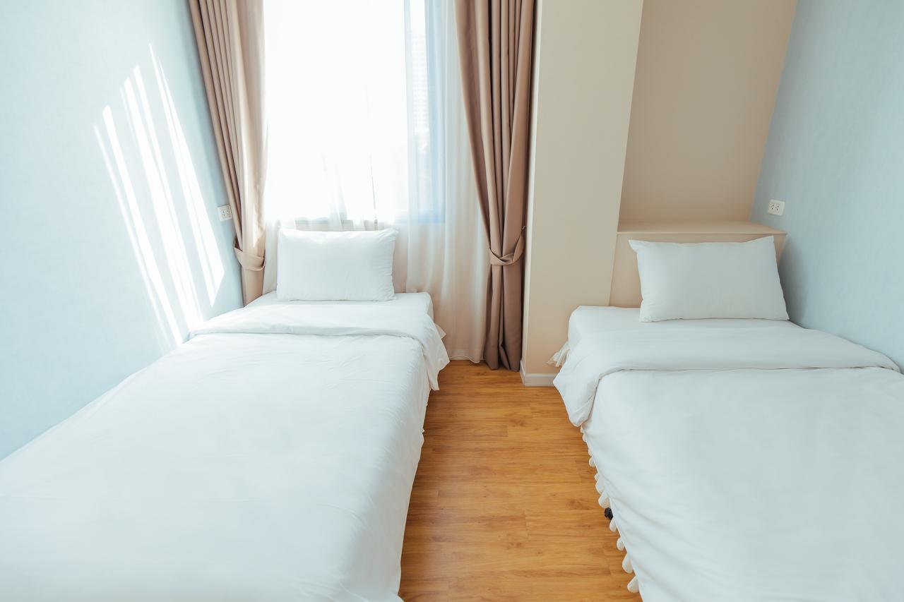 Roomme Hospitality Nang Linchee Branch Бангкок Экстерьер фото