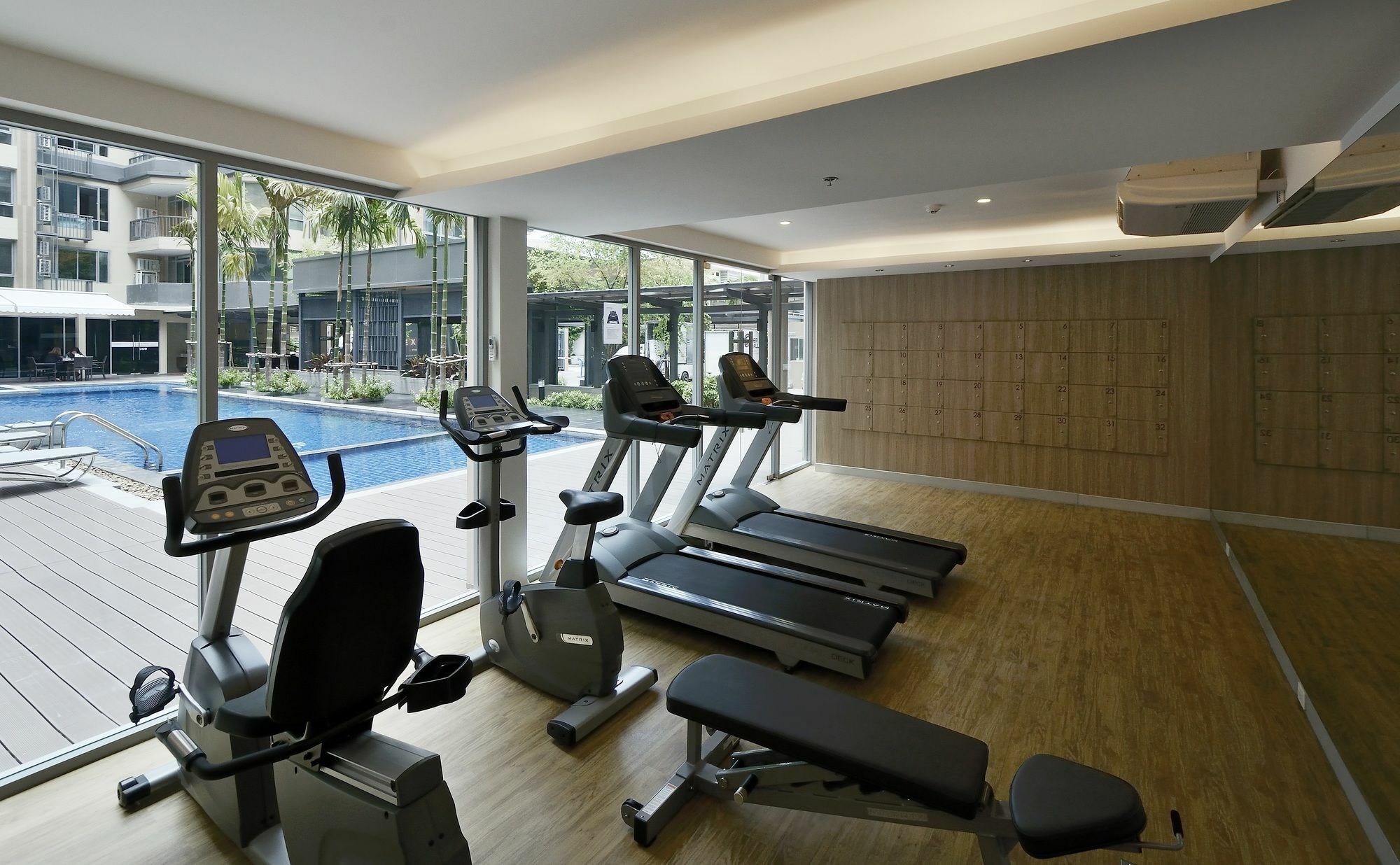 Roomme Hospitality Nang Linchee Branch Бангкок Экстерьер фото